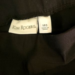 Black ankle length pants. Kim Rogers, size 14S.